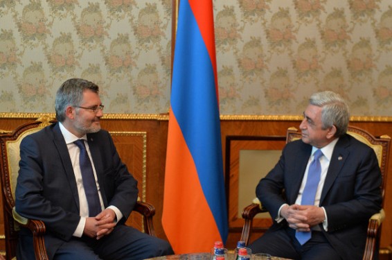 Սերժ Սարգսյանն ընդունել է ԳԴՀ Սոցիալ-դեմոկրատական կուսակցության նախագահության անդամ Դիթմար Նիթանին