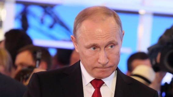 Путин назвал подаренную ему Стоуном пустую коробку от DVD 