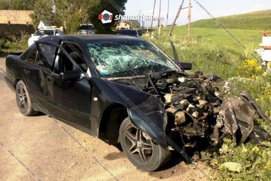 Երանոս գյուղում իրար են բախվել Mercedes-ն ու Toyota Prado-ն. կան վիրավորներ. shamshyan.com