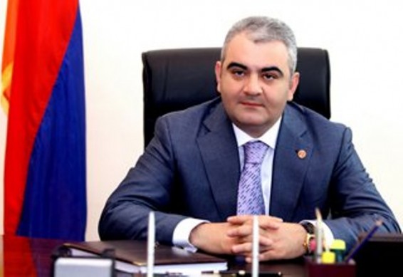 Ճառագայթային բժշկության կենտրոնը կմասնավորեցնենք, բայց կպահանջենք ամեն ինչ պահպանել. Արման Սահակյան