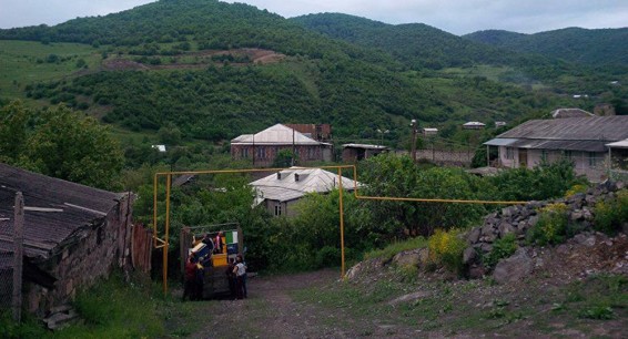 Азербайджанские ВС вновь обстреляли армянское село Баганис