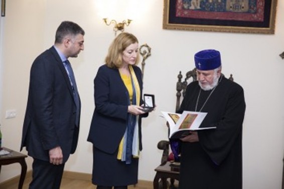 Ամենայն Հայոց Կաթողիկոսն ընդունեց Ավստրալիայի Վիլուպի քաղաքապետին