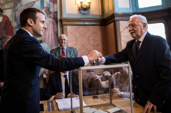 Մակրոնի կուսակցությունը ստացել է Ֆրանսիայի խորհրդարանում տեղերի մեծամասնությունը