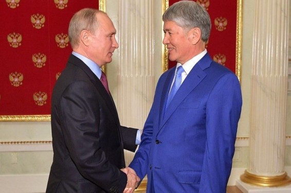 LIVE: В. Путин и президент Киргизии Атамбаевт в совместной пресс-конференции