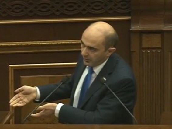 Մենք ուզում ենք հասկանալ՝ ում հետ գործ ունենք, հետո քննարկենք ծրագիրը. Էդմոն Մարուքյանը՝ վարչապետին