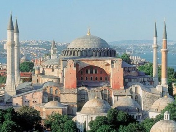 Հունաստանի ԱԳՆ-ն դատապարտել է Ստամբուլի Սուրբ Սոֆիայի տաճարում Ղուրանի ընթերցումը