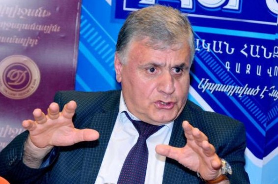 Կրթության պետական տեսչության մասնագիտական կրթության տեսչավորման բաժնի պետը կասկածվում է կեղծ փաստաթղթեր ձևակերպելու մեջ. Արամ Կարապետյան