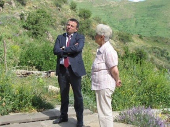 ՊՈԱԿ-ի տնօրենը այցելել է Վայոց Ձորի մարզի հուշաձանների տարածքներ