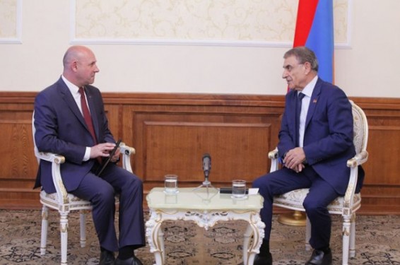 ԱԺ նախագահն ընդունել է Հայաստանում Բելառուսի դեսպանին
