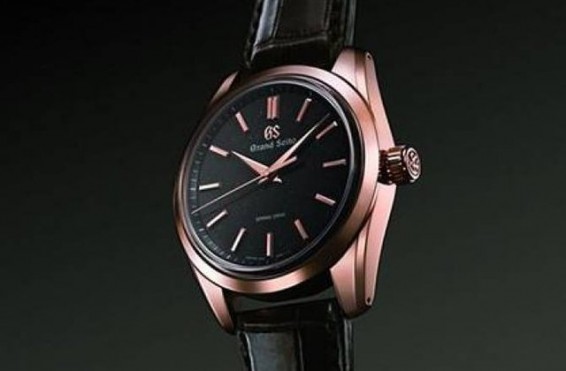 Seiko-ն ժամացույցը զարդարել է թանկարժեք քարերի աստղերով