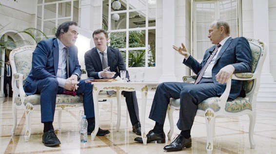 Սթոունը Պուտինի մասին ֆիլմի քնադատությունները համեմատել է «ատելության շաբաթի» հետ