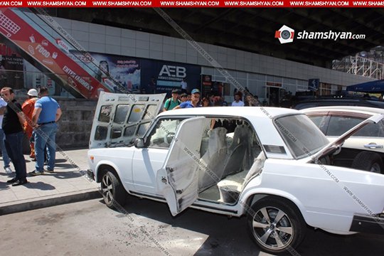 Հրդեհ Երևանում. «Ռոսիա Մոլ» առևտրի կենտրոնի դիմաց ВАЗ 2107-ի սրահում հրդեհ է բռնկվել.shamshyan.com