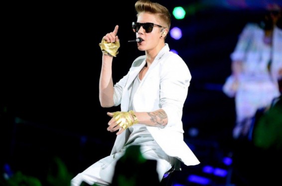 Բրիտանիայում Ջասթին Բիբերի համերգից առաջ մաչետեով զինված տղամարդու են ձերբակալել