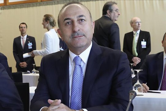 Հույները պետք է սթափվեն և դադարեն երազել. Չավուշօղլու