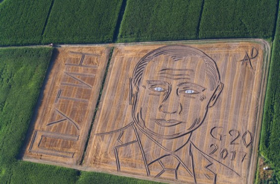 Իտալիայի դաշտերից մեկում հայտնվել է Պուտինի ահռելի դիմանկարը