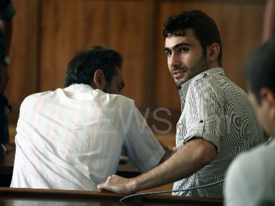 Արամ Մանուկյանին դիմավորեցին «շնորհավոր» վանկարկումներով եւ ծափահարություններով