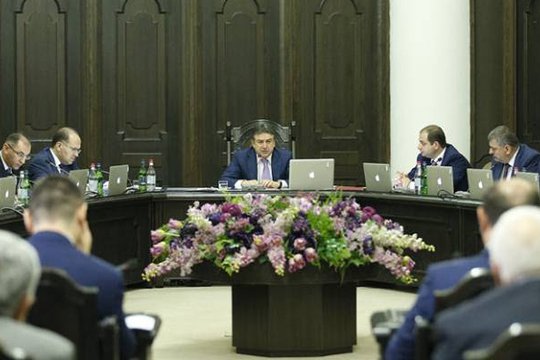 Ձեր գործառույթները, մեր ակնկալիքները գիտեք. վարչապետը՝ Արագածոտնի նորանշանակ մարզպետ Աշոտ Սիմոնյանին