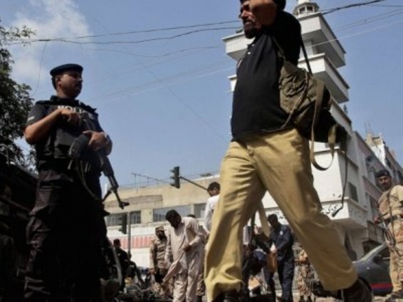 Պակիստանում անհայտ անձինք չորս ոստիկանի են գնդակահարել