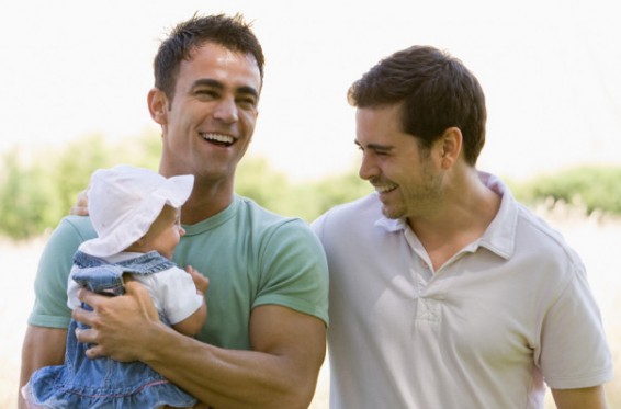 Շվեյցարիայում միասեռականներին թույլատրել են երեխաներ որդեգրել