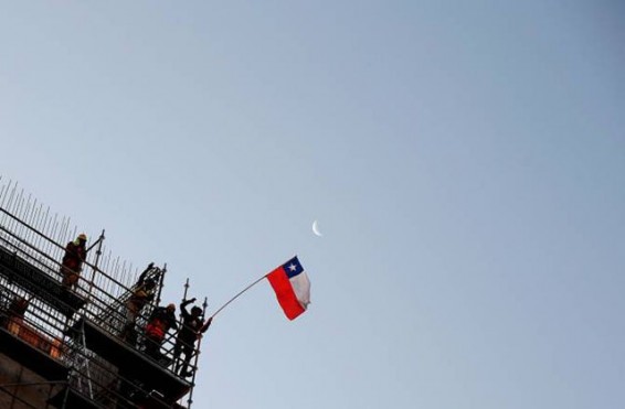 Standard & Poor՚s-ը 25 տարվա ընթացքում առաջին անգամ իջեցրել է Չիլի վարկանիշը