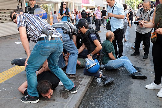 Բողոքի ակցիա Անկարայում. ձերբակալվել է մոտ 60 մասնակից