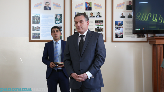 Замглавы Минобороны Армении Артак Закарян положительно оценивает ход летнего призыва в армию