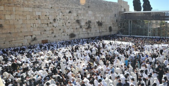 Երուսաղեմում ոստիկանությունը 50 տարեկանից փոքր մուսուլմաններին զրկել է աղոթելու հնարավորությունից