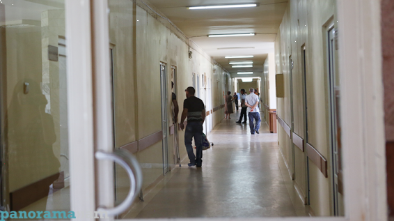 Հակառակորդի կրակոցից վիրավորված զինծառայողի վիճակը միջին ծանրության է. ՊՆ