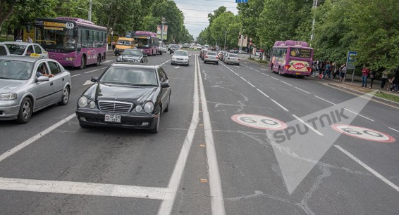 Движение автотранспорта в самом сердце Еревана будет реорганизовано