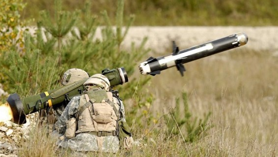 Пентагон рекомендовал Трампу передать Киеву комплексы Javelin, пишут СМИ