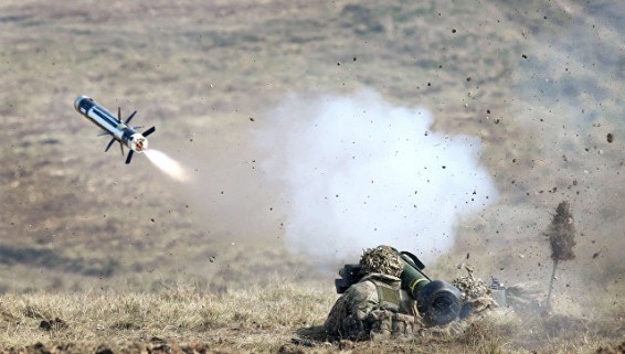 Нажива для военных: Пентагон намерен передать Киеву противотанковые ракеты