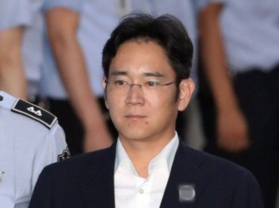 Մեղադրող կողմը Samsung-ի ժառանգորդի համար 12 տարվա ազատազրկում է պահանջում