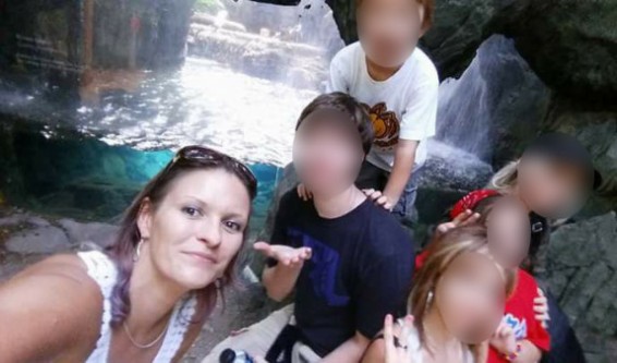 McDonald’s-ում օրալ սեքսով զբաղված կնոջ նկատմամբ հետախուզում է հայտարարվել