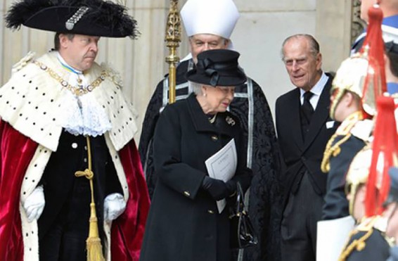 Մեծ Բրիտանիայի թագուհին երեկույթ է կազմակերպել ABBA-ի ոճով