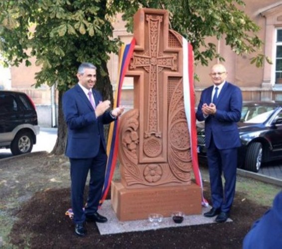 Photo. Լեհաստանի Լուբլին քաղաքում Էդգար Ղազարյանի հովանարությամբ բացվեց Հայկական Խաչքար