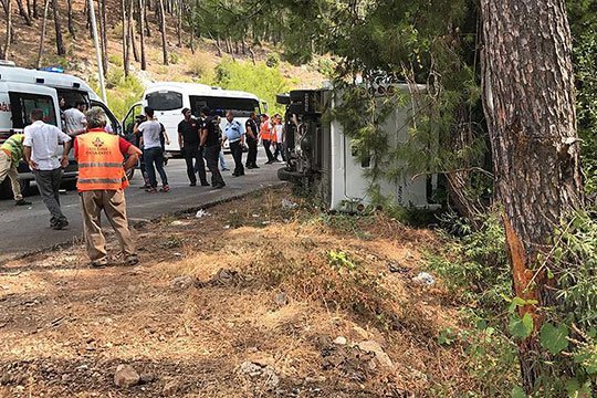 Անթալիայում զբոսաշրջային ավտոբուս է կողաշրջվել