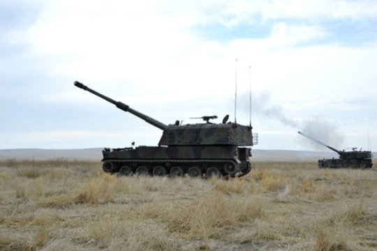 Video. Թուրքիան հաուբիցներով հարվածել է Սիրիայում ԴԱԻՇ-ի կողմից վերահսկվող տարածքներին