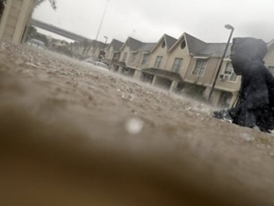 Թեխասում ջրհեղեղի հետեւանքով զոհերի թիվը հասել է 30-ի