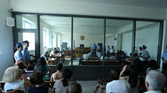 Կմնամ դահլիճում, բայց պաշտպանություն չեմ իրականացնի. ՊՊԾ գնդի գործով հանրային պաշտպան