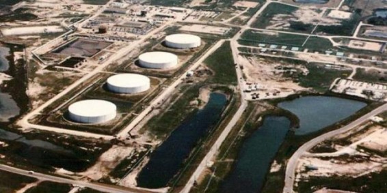 США распечатают стратегический резерв нефти