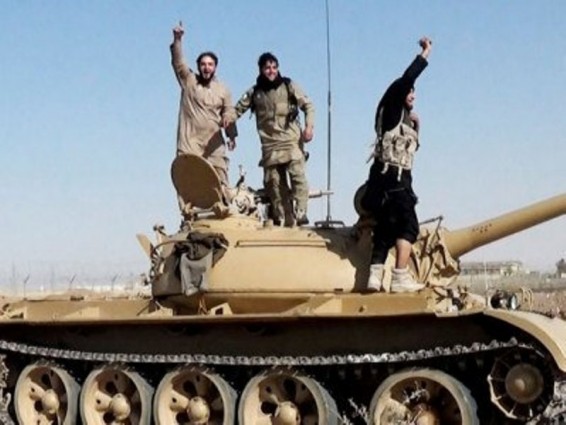 ԻՊ-ն ծանր տեխնիկա է տեղափոխում Դեյր Զորի շրջան