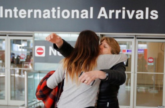 Թրամփի հրամանագրով ԱՄՆ-ը մուտք գործելու մերժում ստացած անձանց կառավարությունը կօգնի ստանալ վիզա. «Ամերիկայի ձայն»