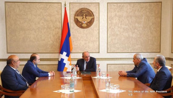 Բակո Սահակյանը խորհրդարանական բոլոր ուժերի հետ քաղաքական խորհրդակցություններ է անցկացրել