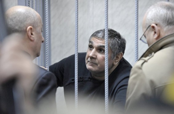 Մոսկվայի քաղաքային դատարանը երկարաձգել է քրեական հեղինակություններ Շաքրո Մոլոդոյի և Իտալացու կալանքը