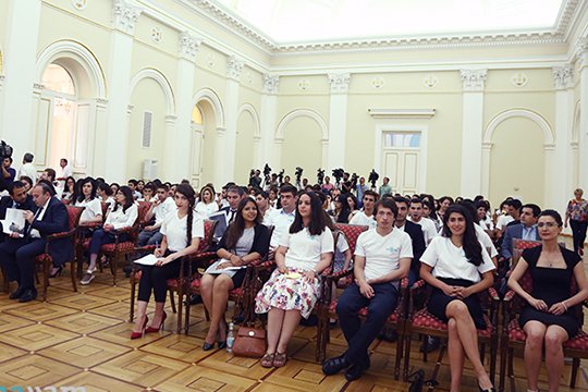 «Լույս»-ի կրթաթոշակին արժանացած 6 քաղաքացու տրվել է զինվորական տարկետում